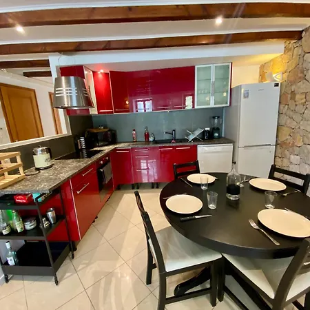 T4 Centre - Close To Shops, Wi-fi, Ac Appartement *
