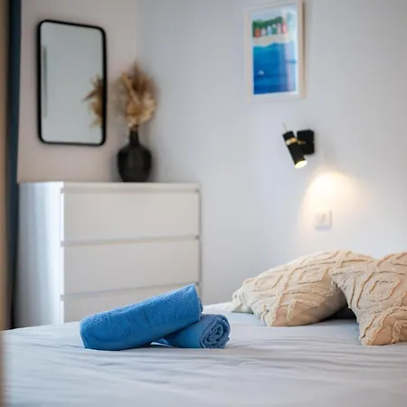 Les Palmiers, Quiet And Air-conditioned Apartment Nice