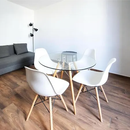 Apartment Modern & *