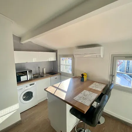 Moderne Au Carre D'or Apartment *