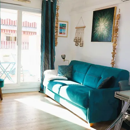 T2 Cozy & Air-conditioned, Close To Amenities Apartment