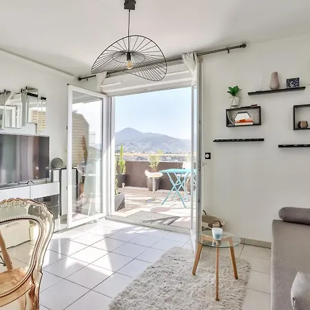 Heidi Braesch Apartment