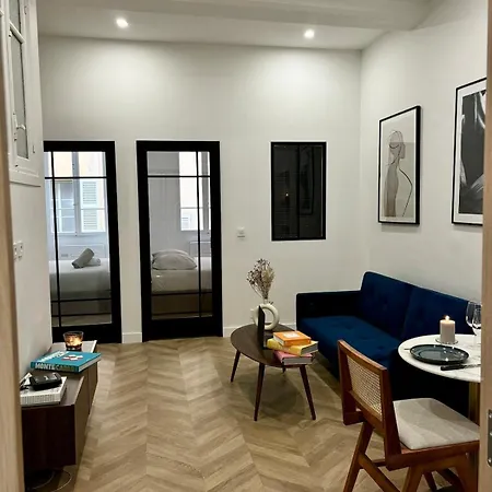 Apartment Luxueux A 2 Pas De La Mer, Vieille Nice