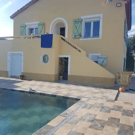 Moderne Avec Piscine Vue A Bellet Guest house Nice