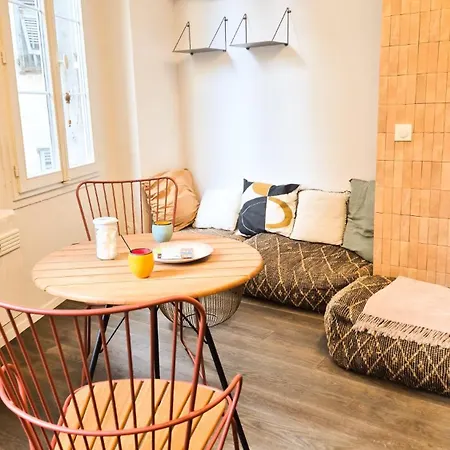 Appartement Grand Cosy Au Cœur Du Vieux-nice Nice