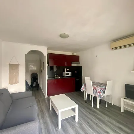 Port Apartment