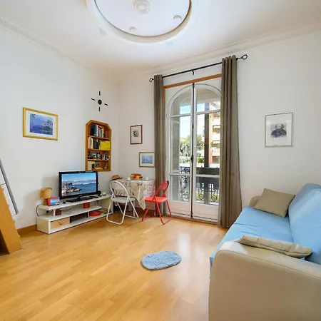 Apartment Lx196 Mezzanine Balcon Tram A Pied *