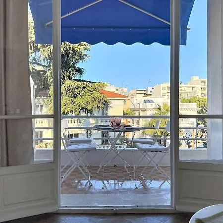 Large 2 Bedroom Apartment, Close To Promenade Des Nice