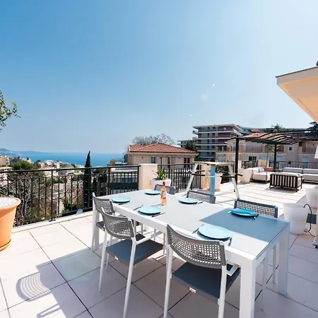 Happyfew Penthouse Lucia Apartment