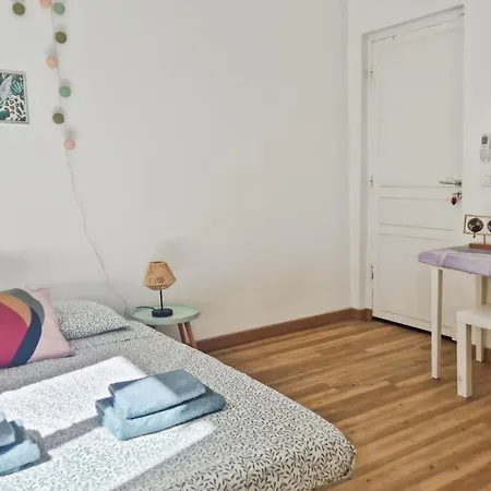Studio, Downtown, Train Station, Wifi, Air Conditioning Appartement