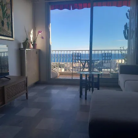 Vue Panoramique - Clim - Piscine - Parking