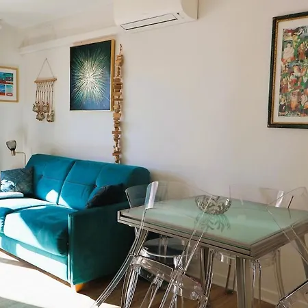 T2 Cozy & Air-conditioned, Close To Amenities Apartment