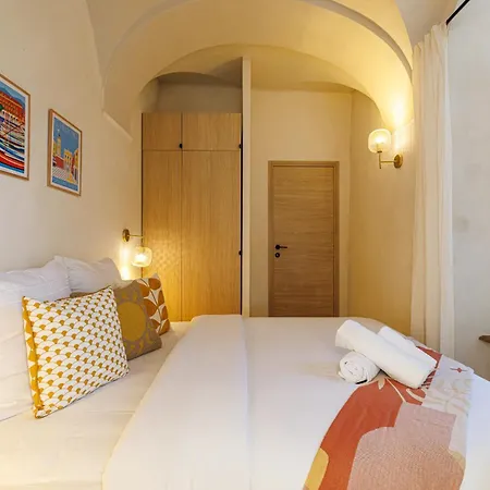 Apartment 62 Carnot Lot 2 - Un Havre De Paix Climatise Avec Jardin Et Jacuzzi *