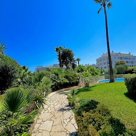Superbe Climatise Avec Piscine, Terrasse Et Parking Prive - Proche Promenade Des