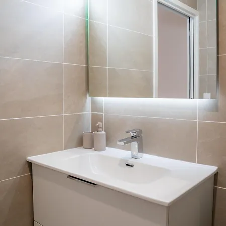 Apartment T3 Neuve Centre-ville 6 Couchages