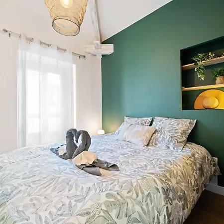 Apartment Maison Cozy Au Port De Vieux-nice Nice
