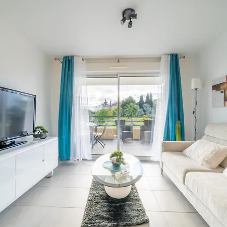 Superbe 2 Pièces - Piscine Et Garage Appartement