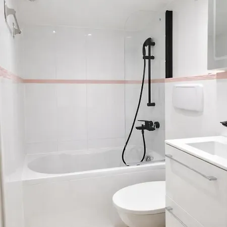 Azur Carré D'or Duplex 6 Pers 2 Min De La Appartement