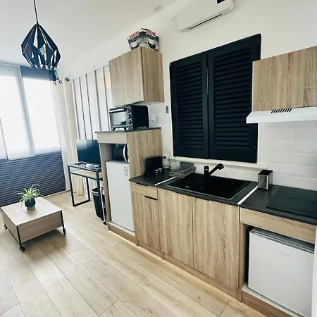 Apartment Romantique Avec Jacuzzi Prive - Apercu - Terrasse - Parking Gratuit *