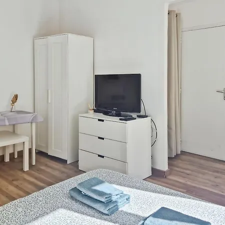 Appartement Studio, Downtown, Train Station, Wifi, Air Conditioning