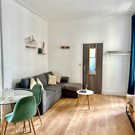 Apartment Carre Or Avec Balcon Nice