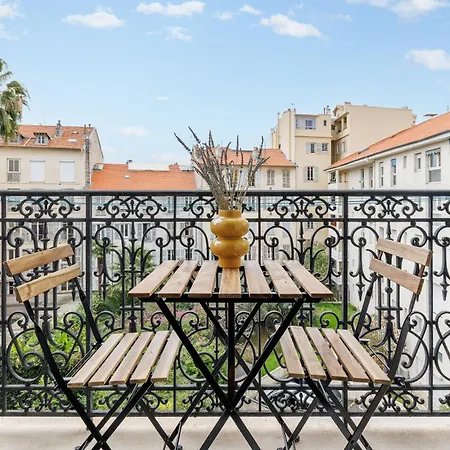 Renting - - Haussmann Luxury Sea Balcony Free Parking Apartment Nice