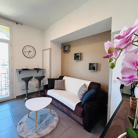 Apartment Renove Et Meuble Le Coeur De A Vos Pieds *