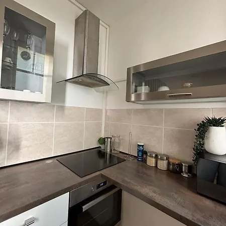 Proche Gare Apartment