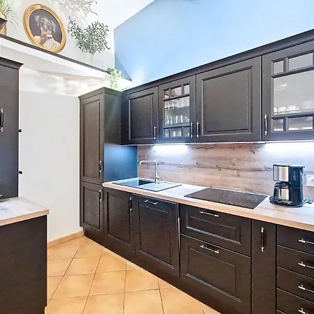 Nestor&jeeves - L Escale - Old Town Apartment *