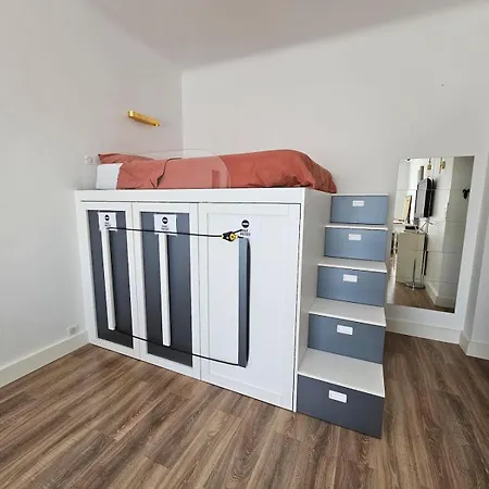 Apartment Beautiful Just A Stone's Throw From The Nice