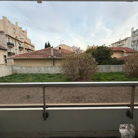 Azur Deluxe *