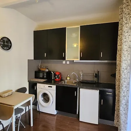 Apartment 2-room Off The *