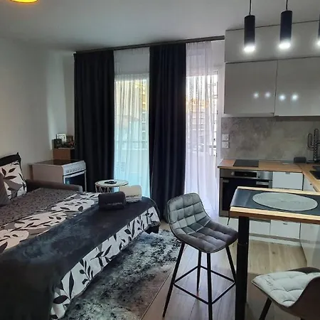 Charming 1-bedroom With Free Parking Nice
