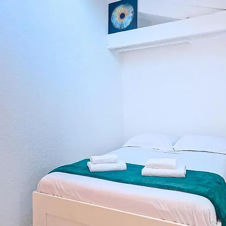 Nestor&jeeves - L Escurial - Apartment