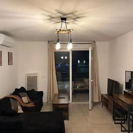 50m2 - Furnished - 1 Bedroom - Terrace - Parking - Tram 5 Min Apartment