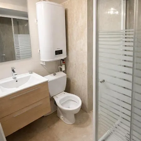 Deluxe Studio, Renove, Au Coeur Du Centre-ville, Centre Apartment