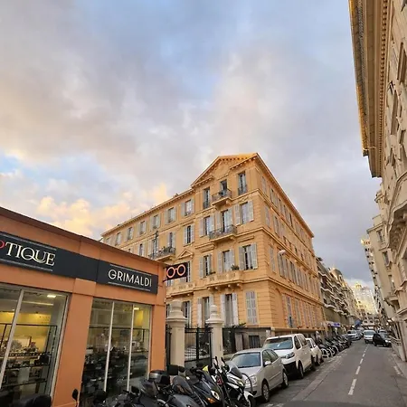 Appartement Moderne, Le Carré Dor, à 3min Plage, Centre