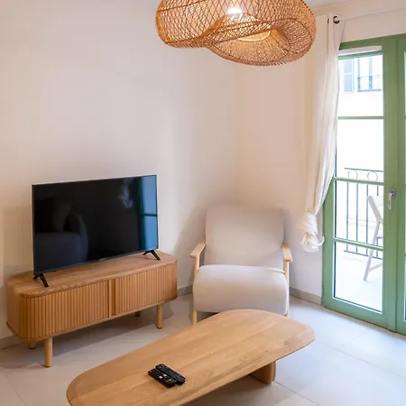 Apartment T3 Neuve Centre-ville 6 Couchages Nice
