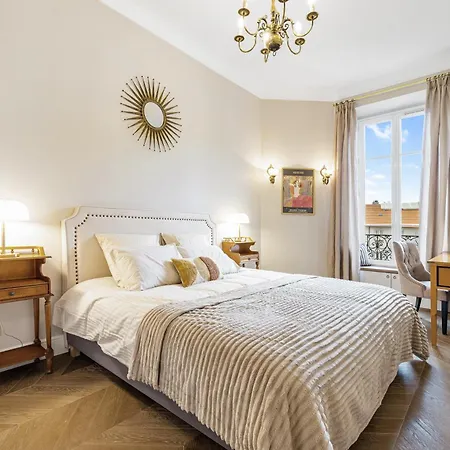 Renting - - Haussmann Luxury Sea Balcony Free Parking Apartment Nice