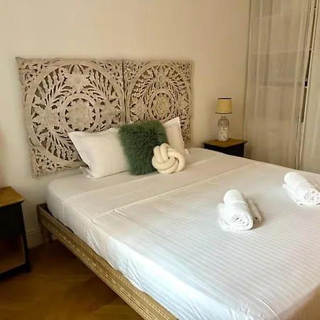 Chic Et Elegant - Au Coeur Du Carre D'or Apartment
