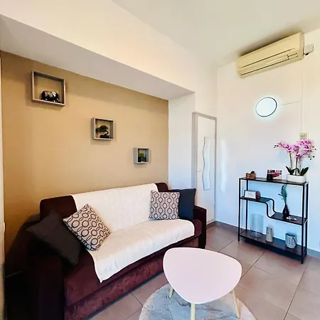 Renove Et Meuble Le Coeur De A Vos Pieds Apartment Nice
