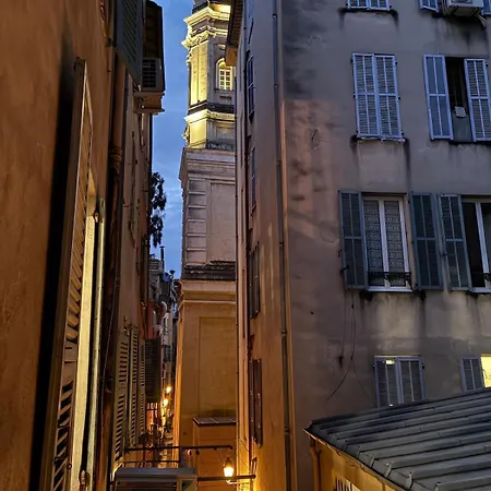 Cozy 50 M2 - Balcony & Air Conditioning! Heart Of Old *