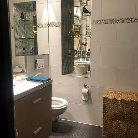 Port Of Terrace Apartment *
