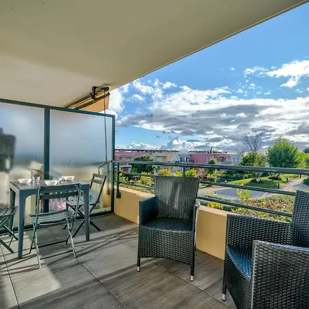 Appartement Superbe 2 Pièces - Piscine Et Garage *