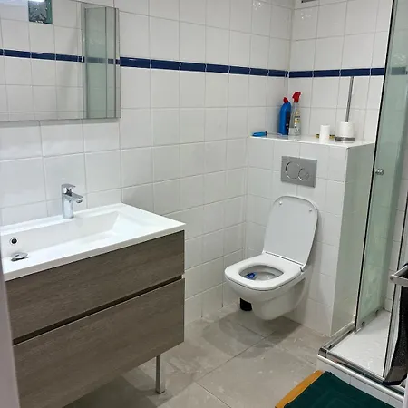 Apartment Cozy 50 M2 - Balcony & Air Conditioning! Heart Of Old