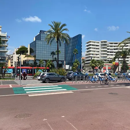 Promenade Des Californie Ac Apartment *