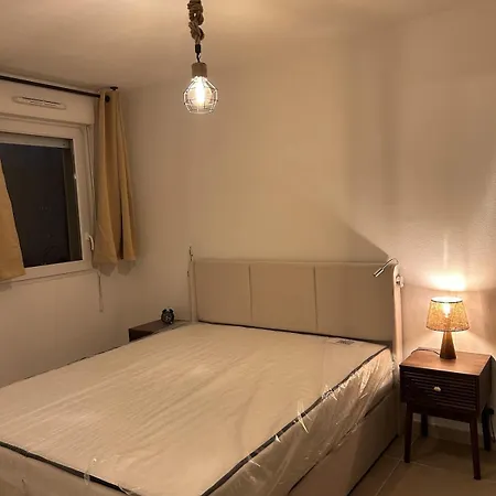 50m2 - Furnished - 1 Bedroom - Terrace - Parking - Tram 5 Min