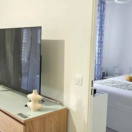 Center Nice, 10min Beach, Parking, Terrace, Direct Tram * Nice
