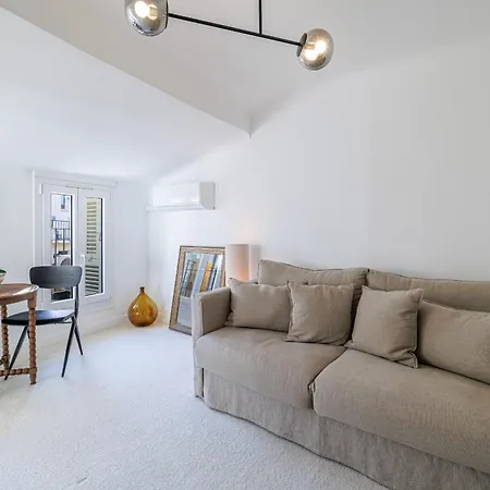 Charming Ultra 1 Bdr Appartement *