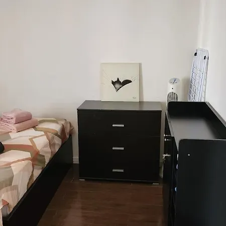 2-room Off The Apartment Nice